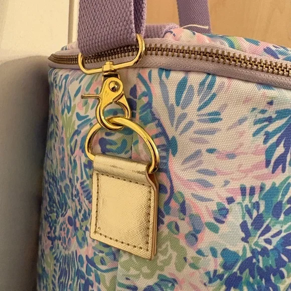 Lilly Pulitzer Purple and Blue Cooler Bag with Floral Design - Picture 3 of 6